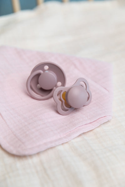 安撫奶嘴該怎麼選怎麼用？讓專業護理師來告訴你